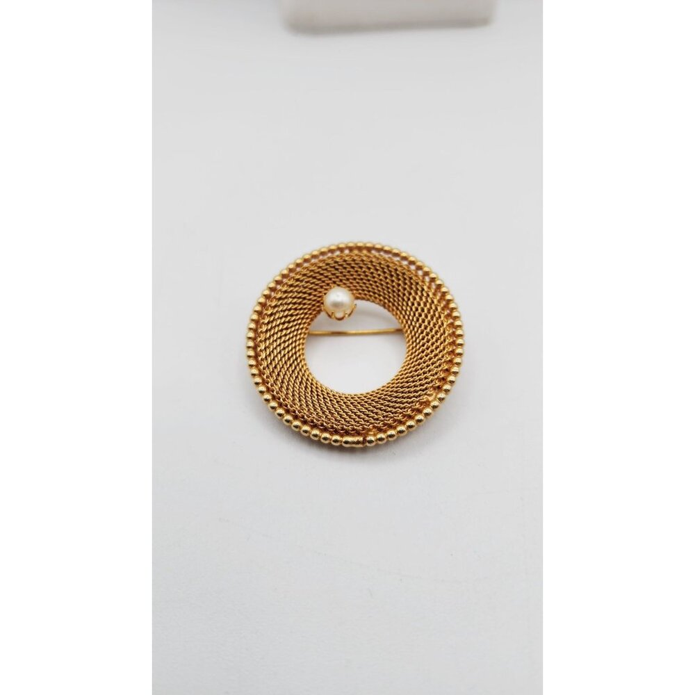 Gold tone round Faux Pearl bead screen style brooch pin 1.5"